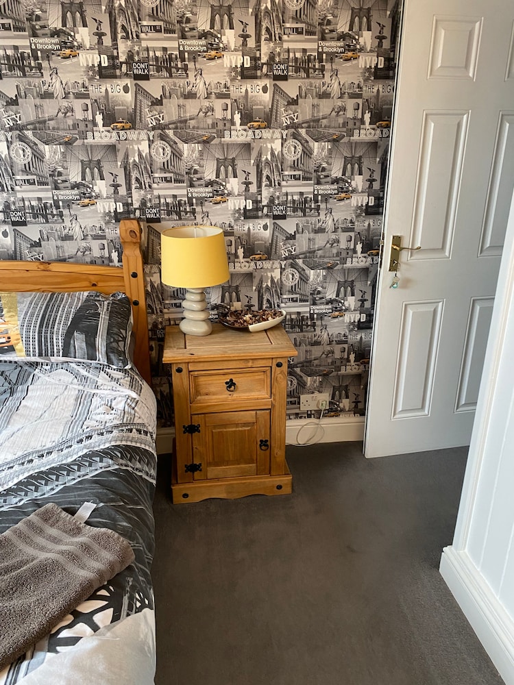 Double Room, Shared Bathroom (2) photo 3