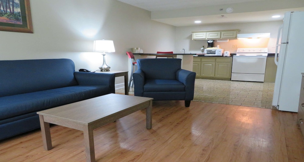 Suite, 1 King Bed, Accessible, Kitchen (with Sofabed) - Photo 2