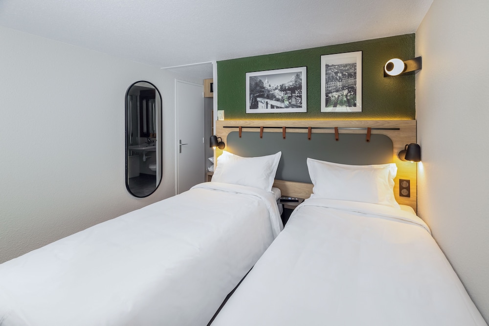 Next Generation, Standard Room, 2 Twin Beds - Photo 3