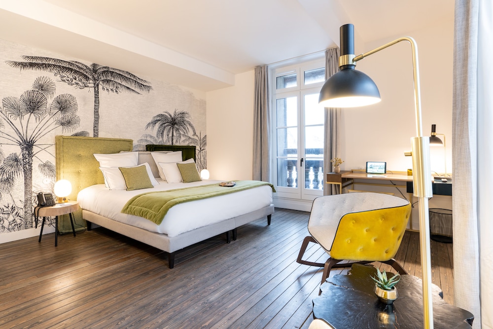 Luxury Double Room, Bathtub, Sea View (Cosy Room)