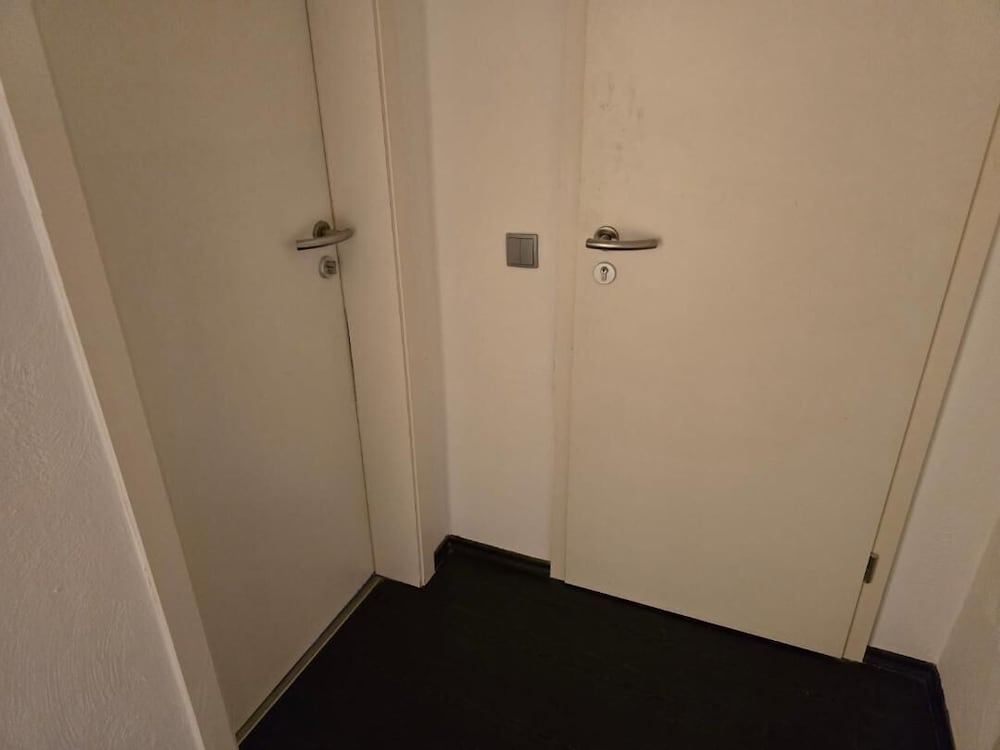 Basic Single Room, Private Bathroom