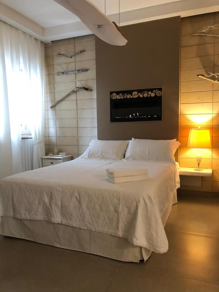 Apartment, 1 Bedroom, Balcony photo 2