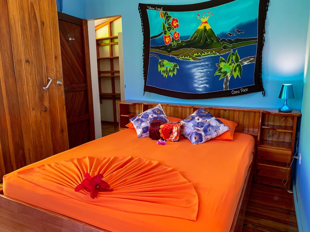Triple Room, Mountain View