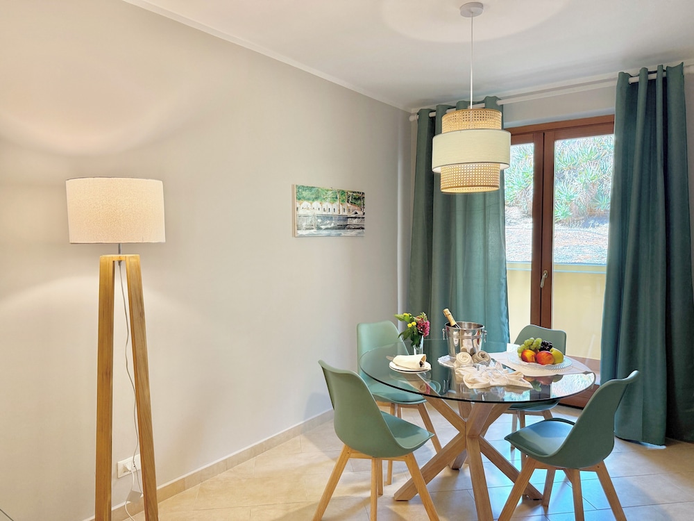 Panoramic Suite, Sea View - Photo 11