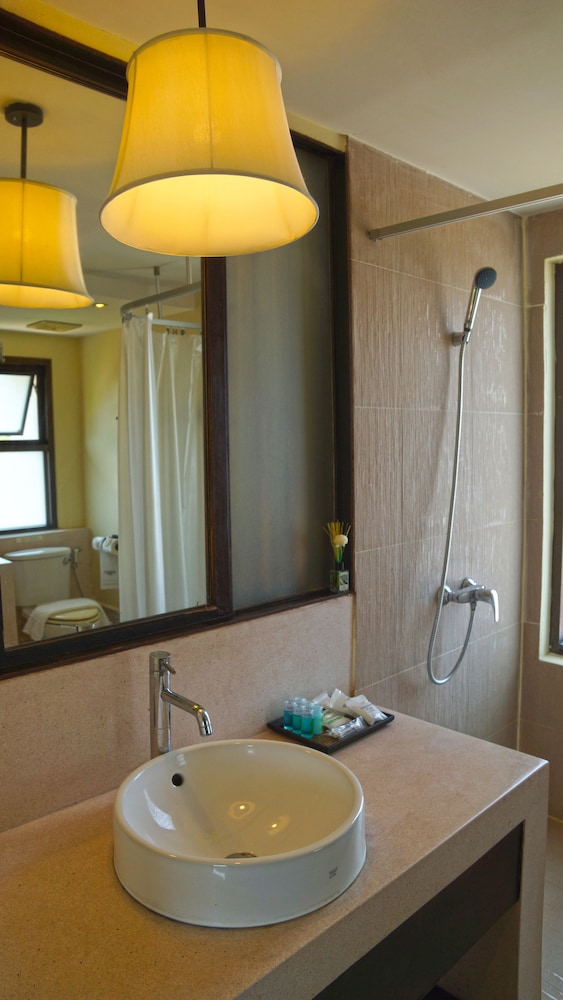 Deluxe Family Room (3 Adults) - Photo 5