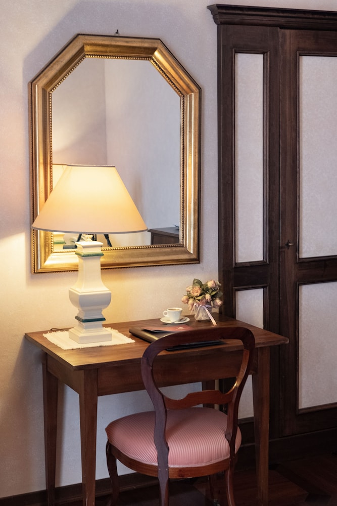 Deluxe Double Room (Superior) - Photo 14
