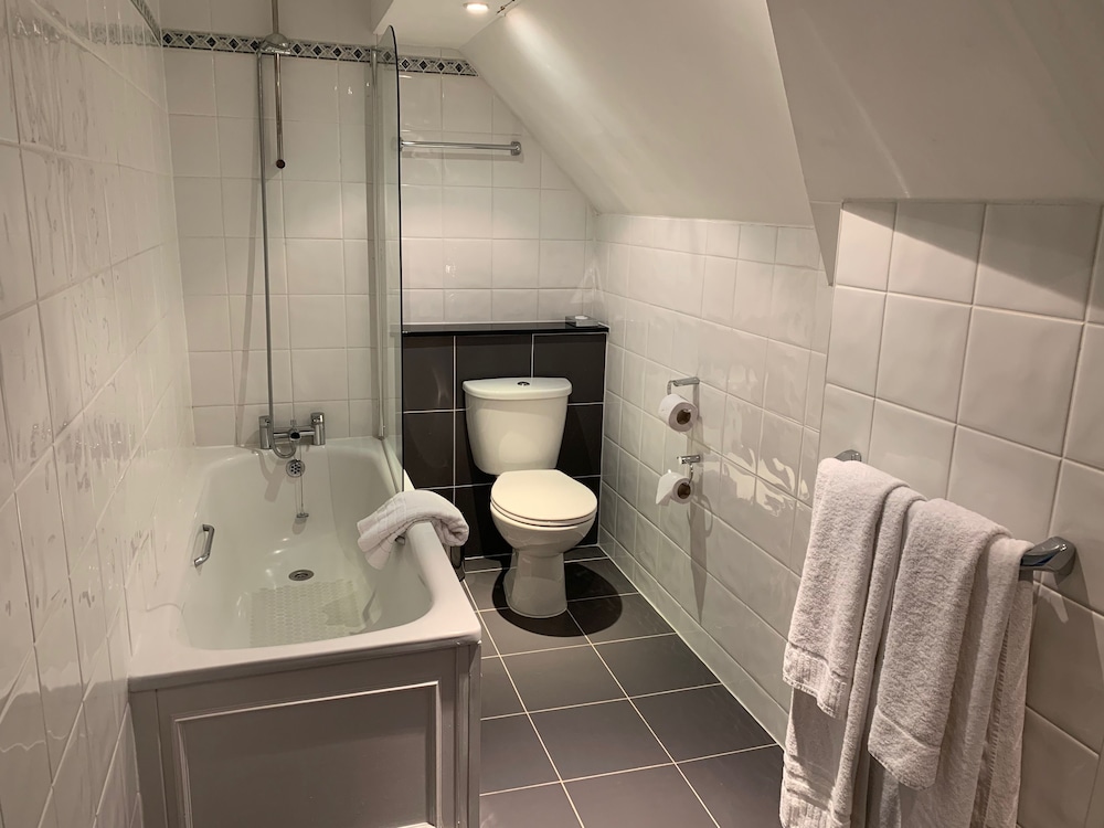 Standard Twin Room - Photo 2