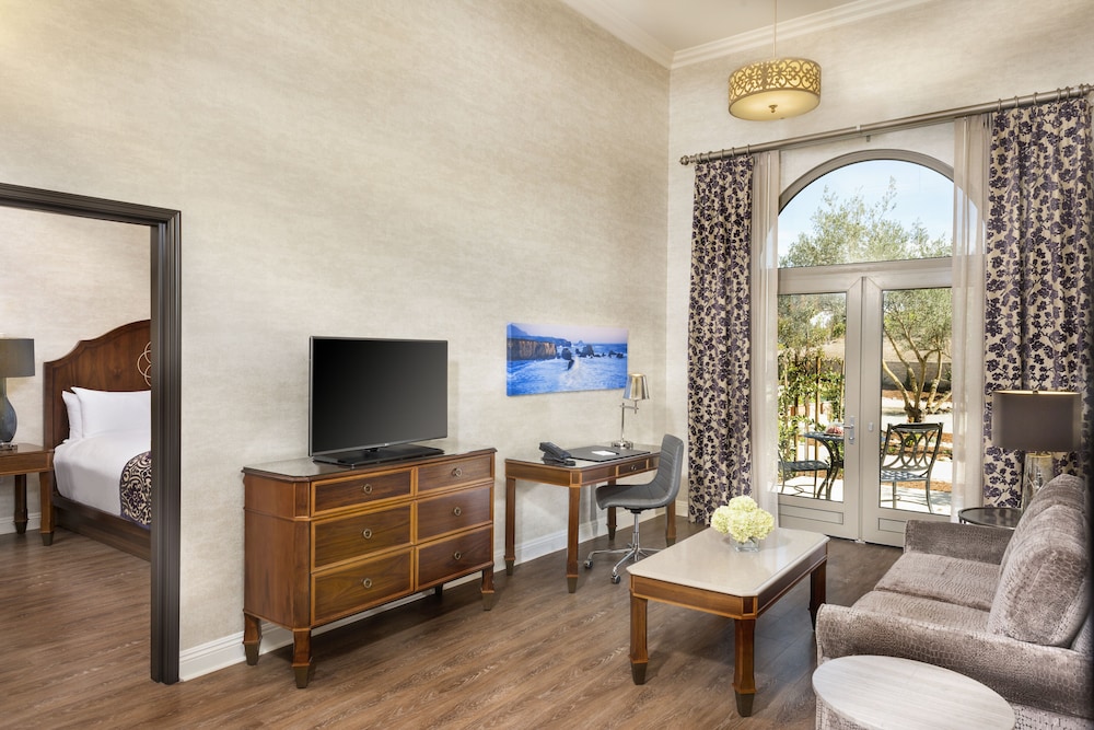 Suite, 1 Bedroom (King)