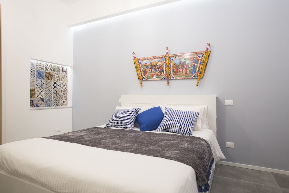 Deluxe Double Room, Courtyard View