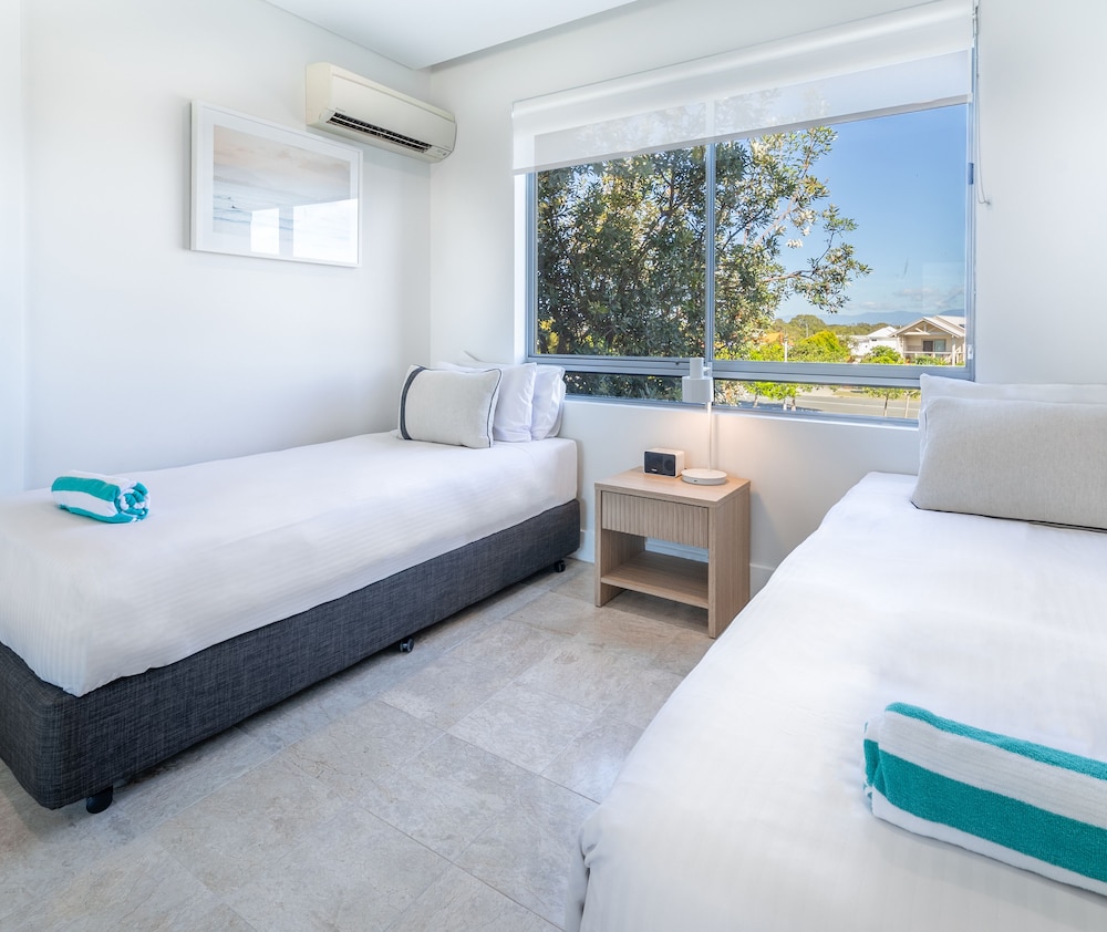 2 Bedroom - Photo 3