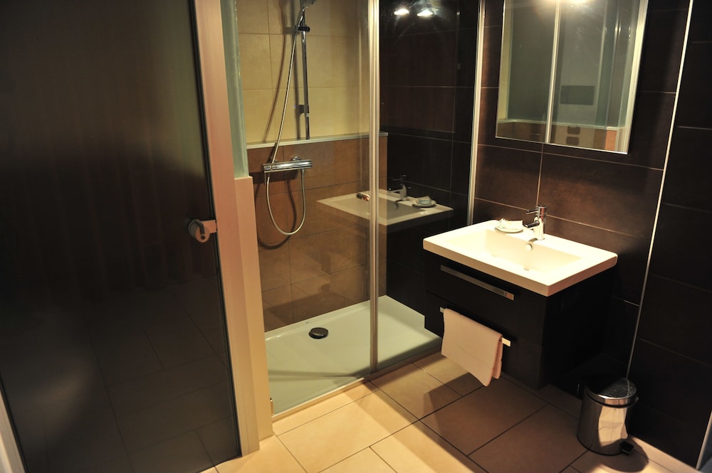 Quadruple Room - Photo 2