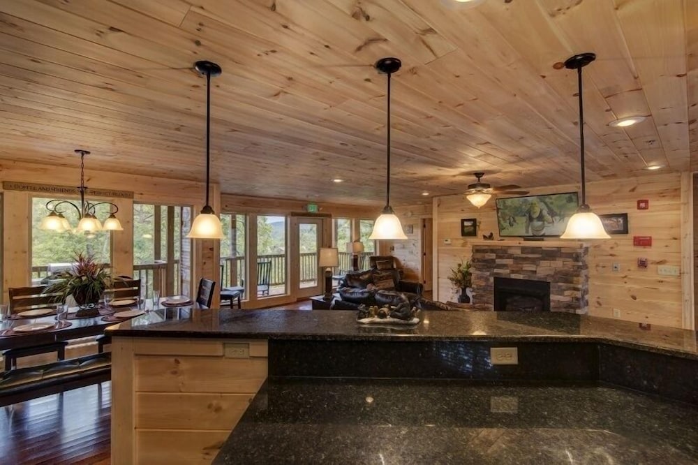 House, 5 Bedrooms
