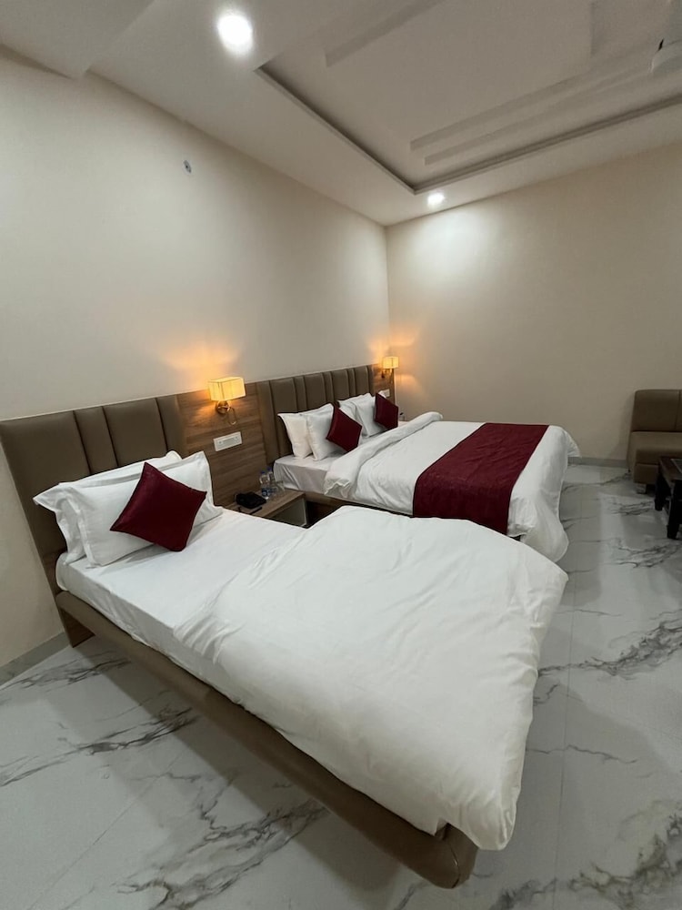 Executive Triple Room