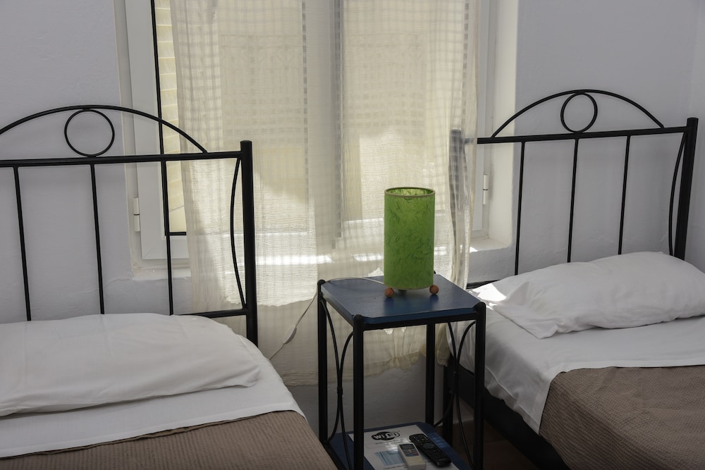 Standard Room photo 1