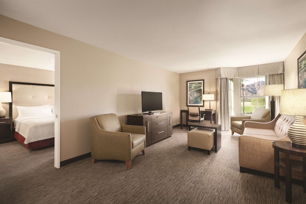 Suite, Multiple Beds, Accessible, Bathtub - Photo 1