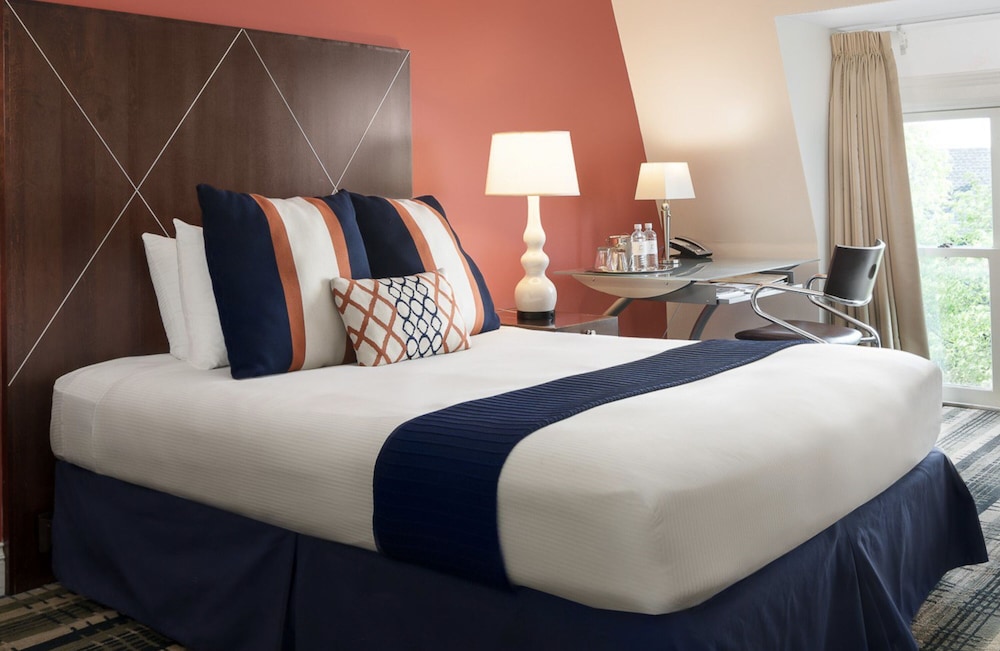 Standard Room, 1 Queen Bed (Grand Room (Barrier Free)) - Photo 2