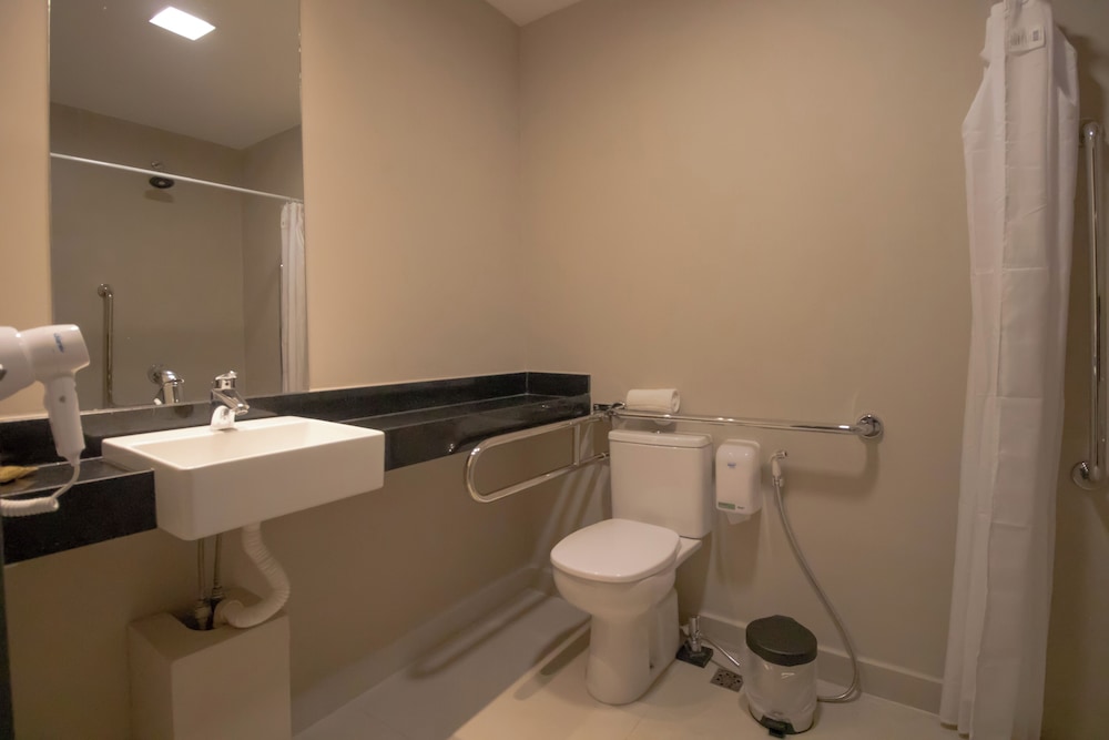 Standard Room, 1 Bedroom, Accessible photo 2