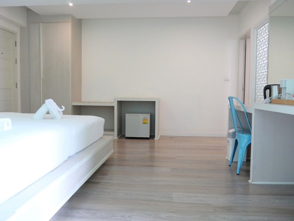 Deluxe Triple Room - Photo 21