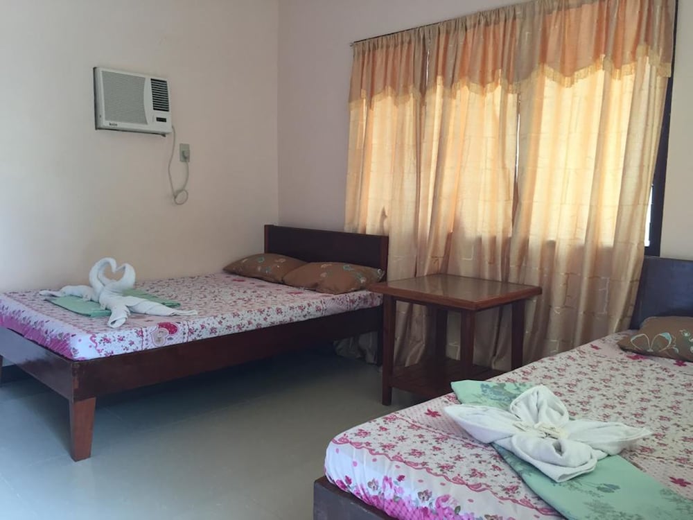 Standard Room (Airconditioned) photo 1