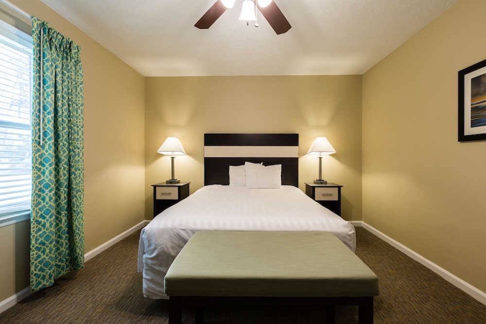 Condo, 3 Bedrooms - Photo 8