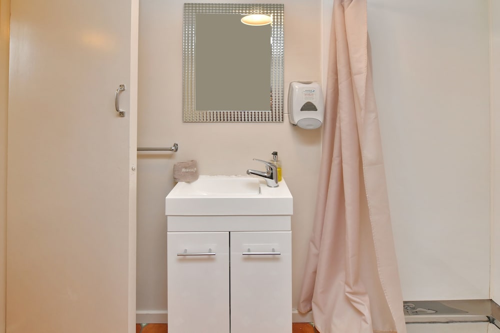 Standard 2-Bedroom Family Unit photo 2