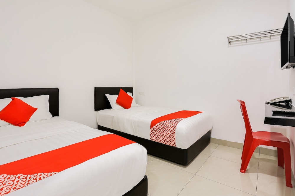 Standard Twin Room photo 1