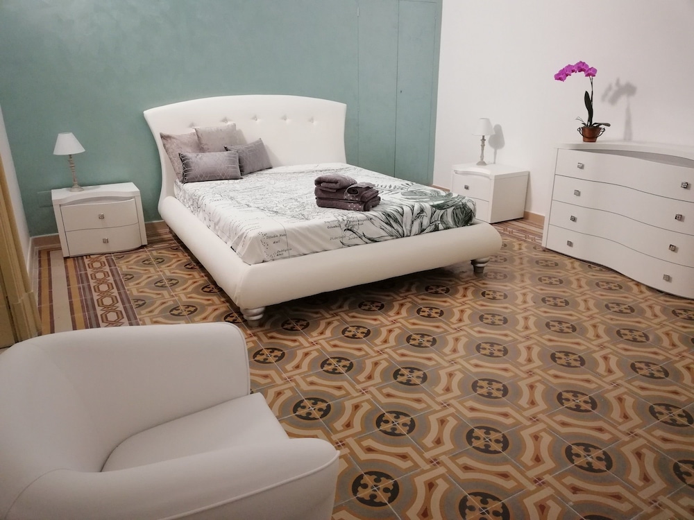 Exclusive Suite photo 2
