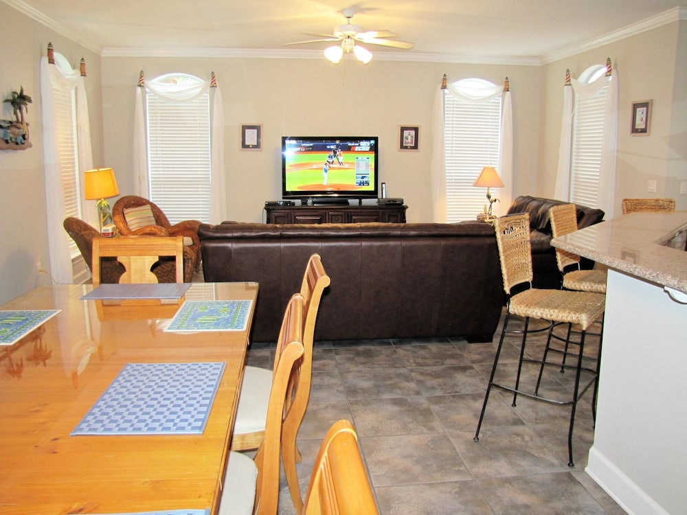 House, 5 Bedrooms (St. Croix) photo 1