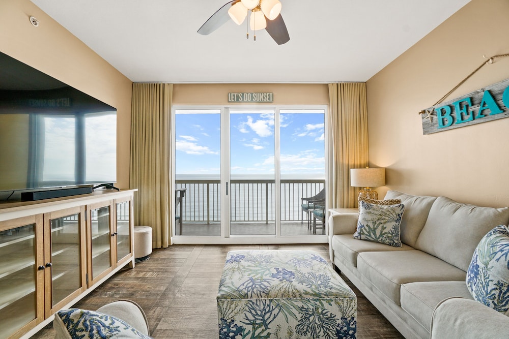 Condo, 3 Bedrooms, Sea View (804E)