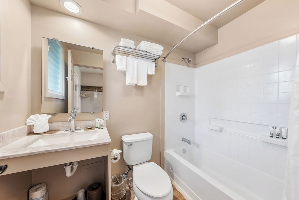 Partial Ocean/pool View (1st - 2nd Upper Floors, Stair Access Only)