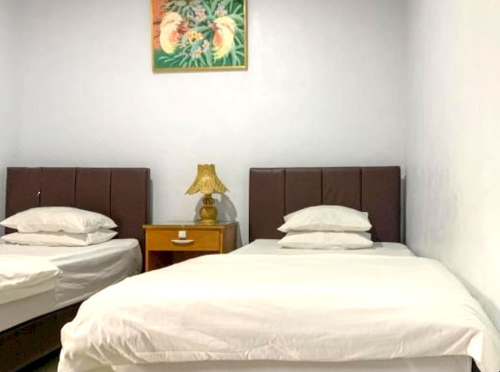 Deluxe Twin Room - Photo 6