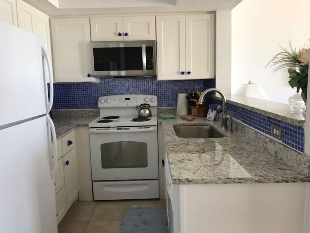 Unit 110 Gulf Front photo 3