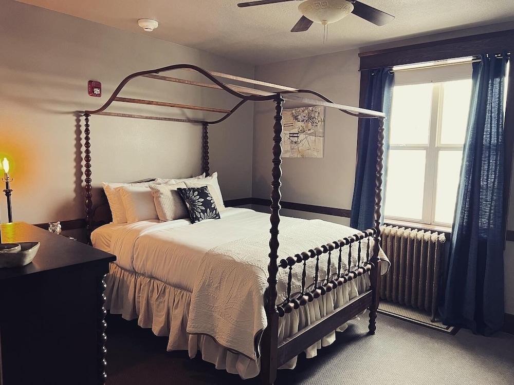 Signature Room photo 3