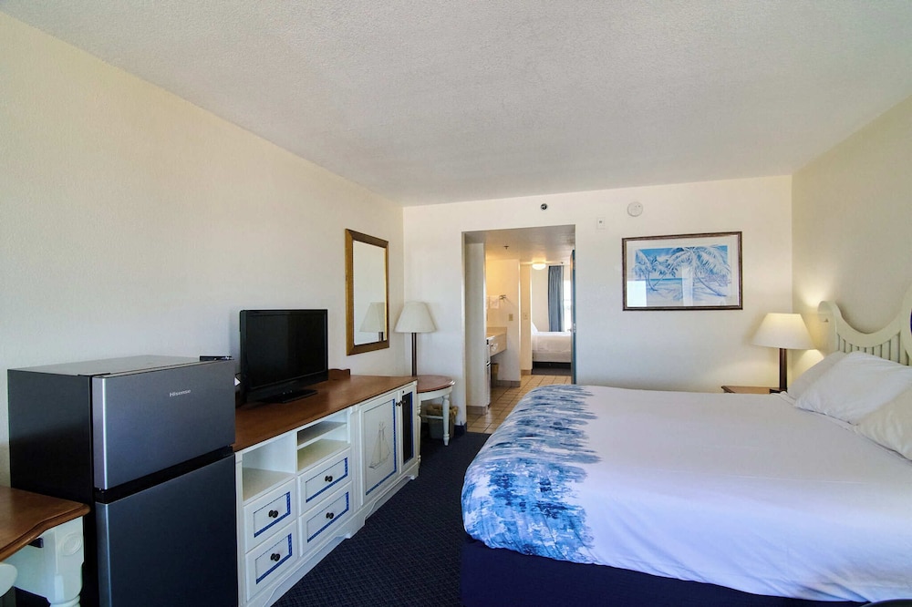 King / Queen Suite - 2nd Floor photo 3