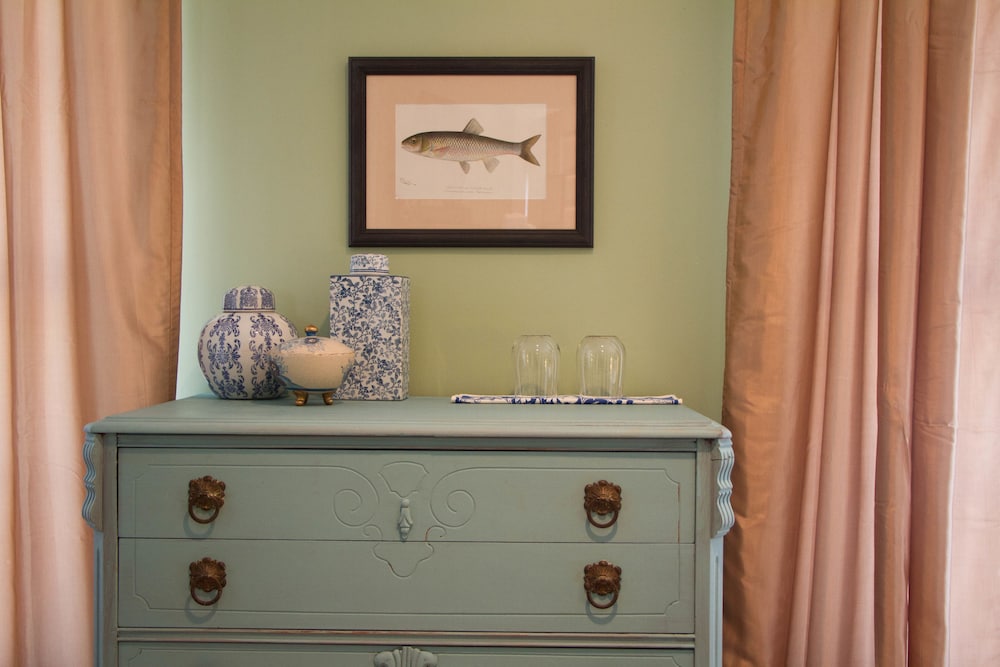 Room, 1 Queen Bed (The Shekomeko Room) photo 2