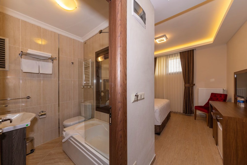Economy Room, 1 Bedroom (Basement) photo 2