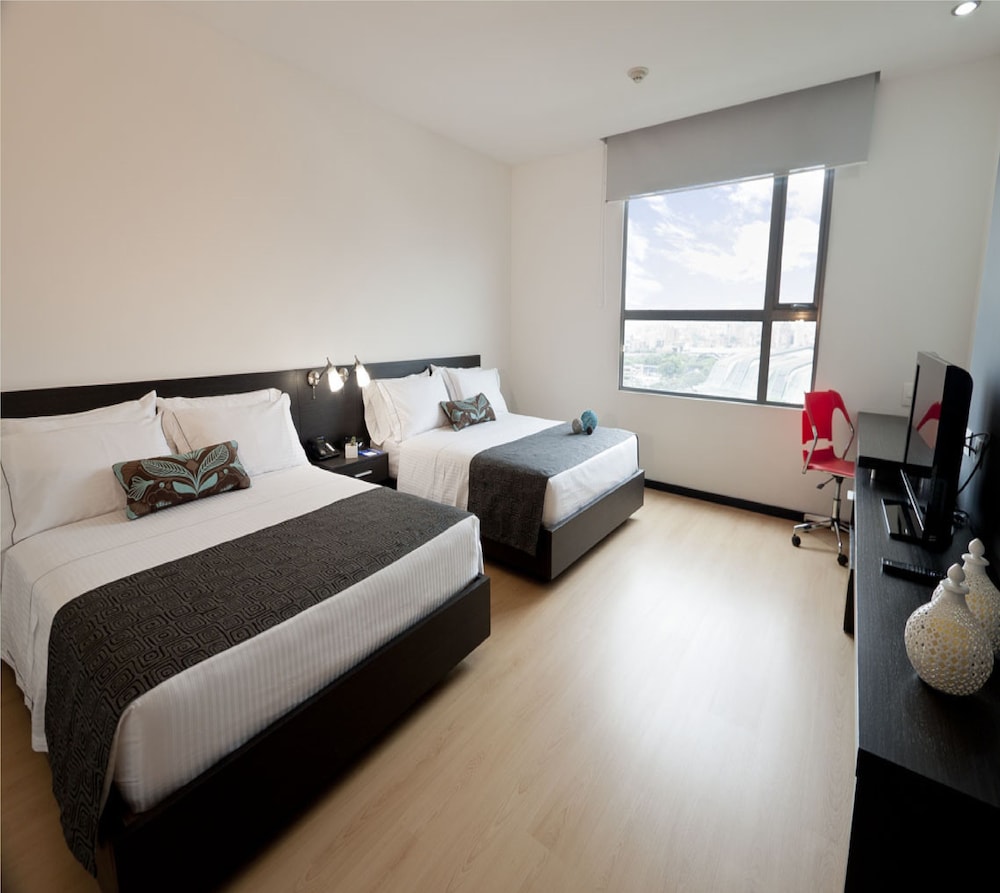 Superior Twin Room, Multiple Beds - Photo 1
