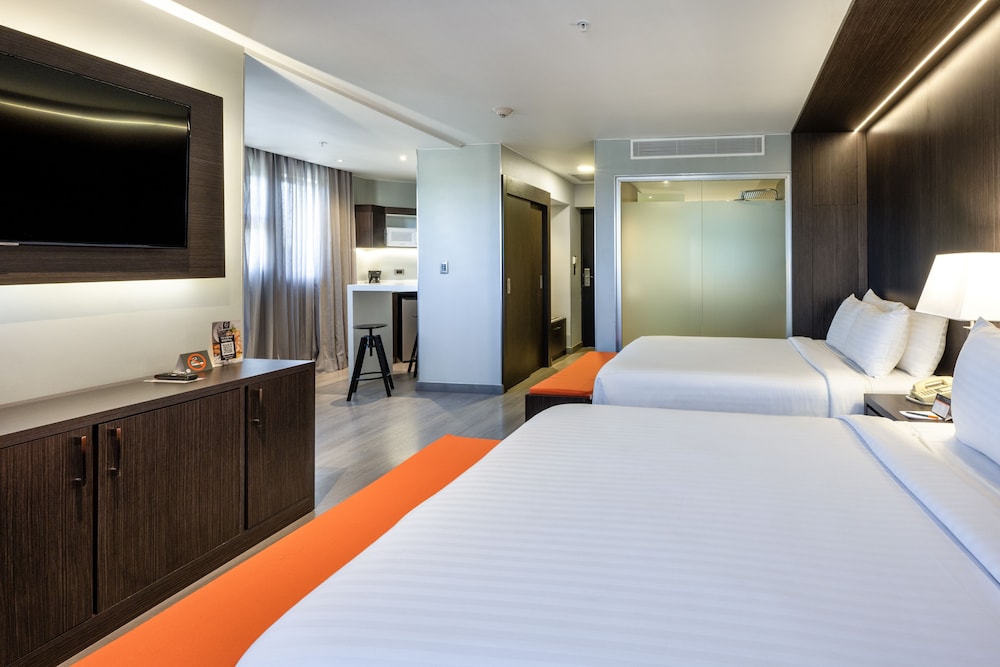 Deluxe Room, 1 Bedroom, City View