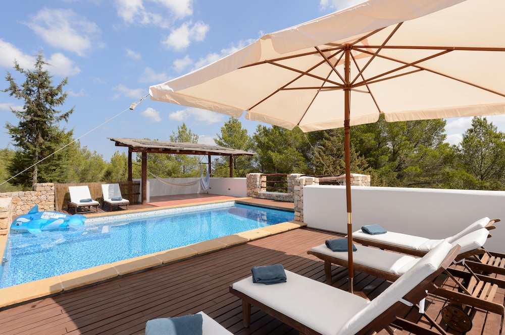 Villa, 5 Bedrooms photo 2