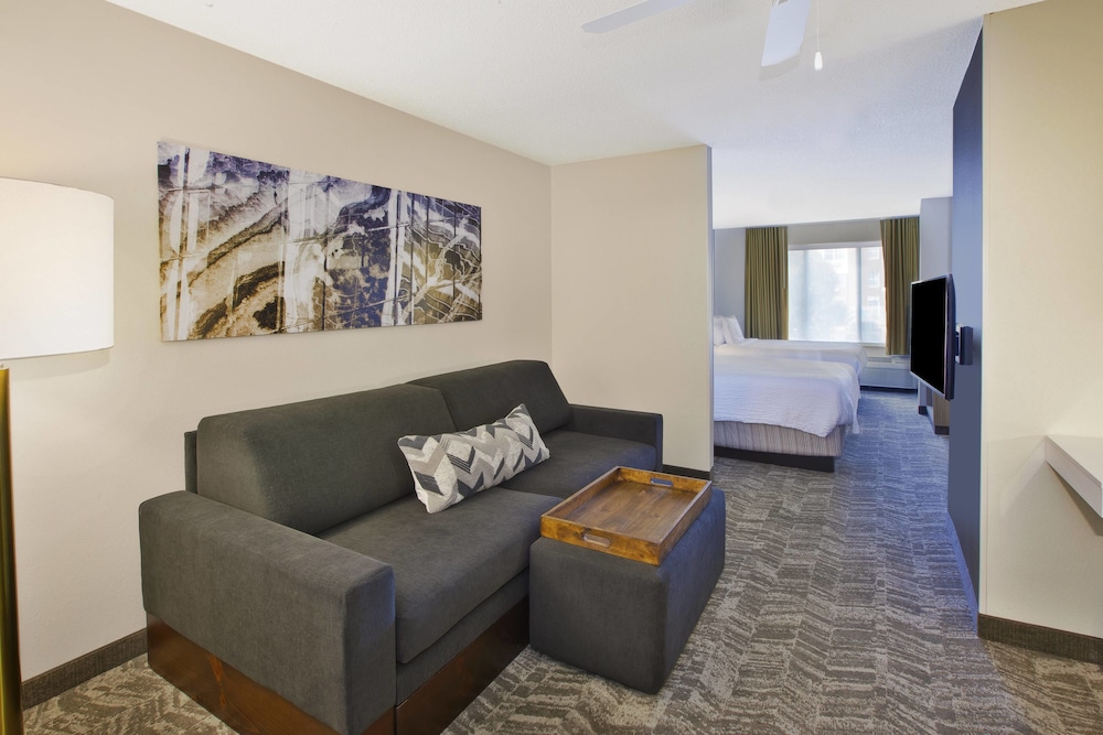 Suite, Multiple Beds - Photo 4