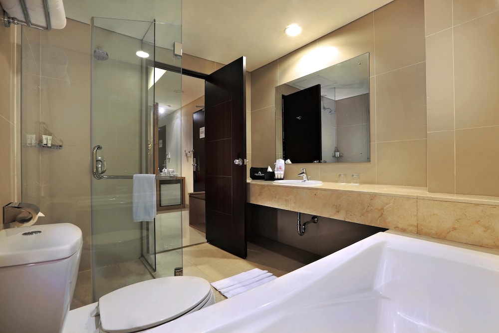 Room, 2 Bedrooms, Balcony photo 2