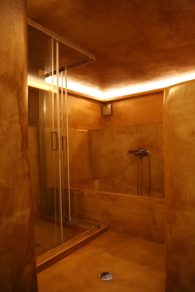 Luxury Room, Bathtub photo 3