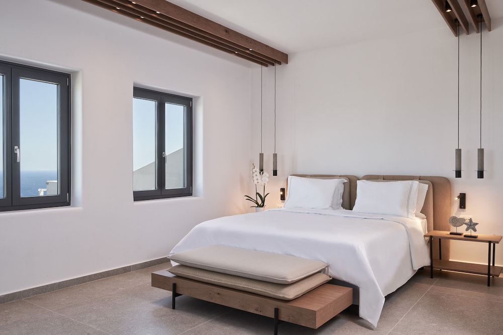 Honeymoon Suite with Private Pool, Sea View - Photo 1