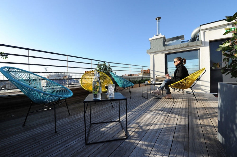 Room for 4 people with private bathroom at the rooftop photo 2