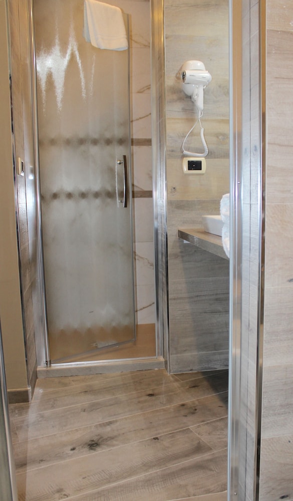 Deluxe Double Room, Non Smoking, Sea View - Photo 9