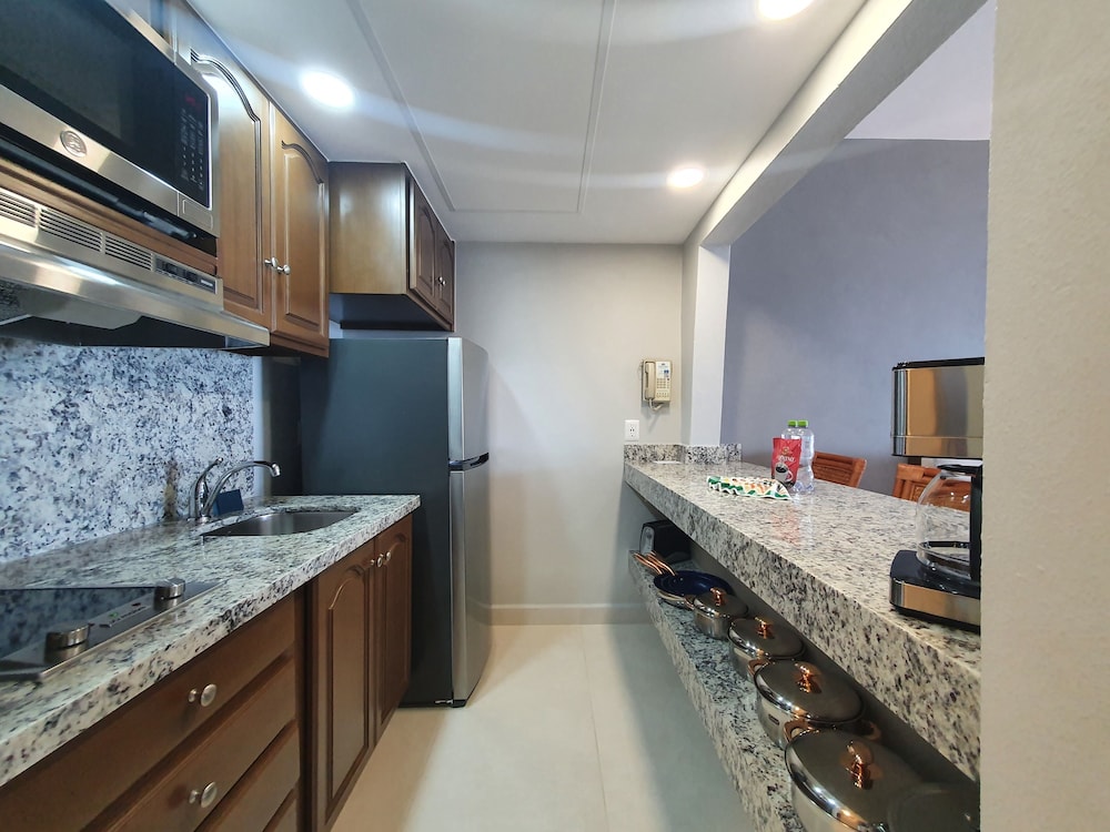 Superior Studio Suite photo 2