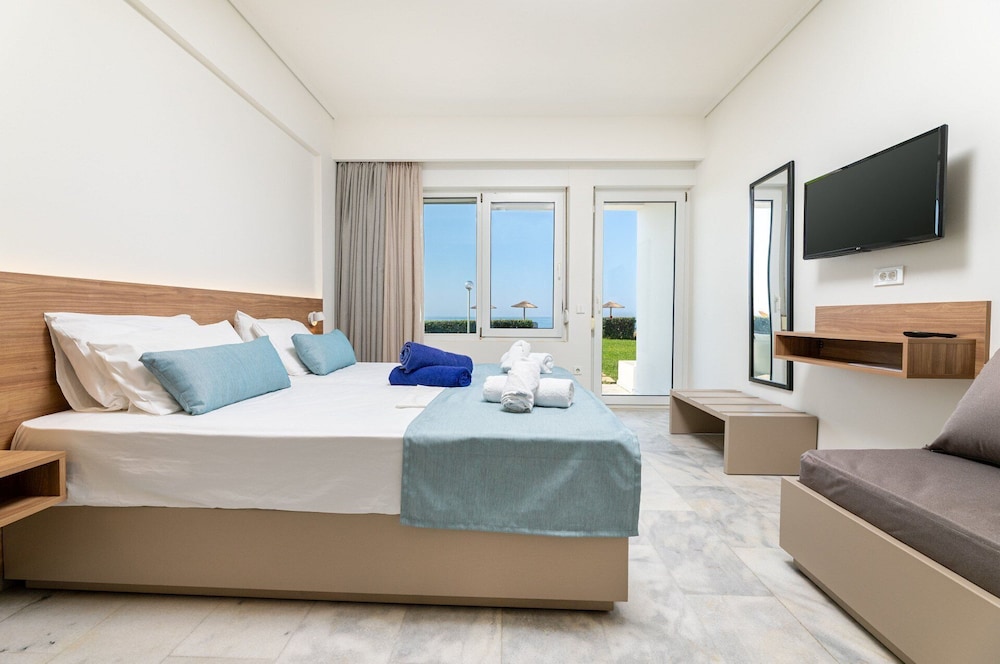 Studio, Beachfront - Photo 1