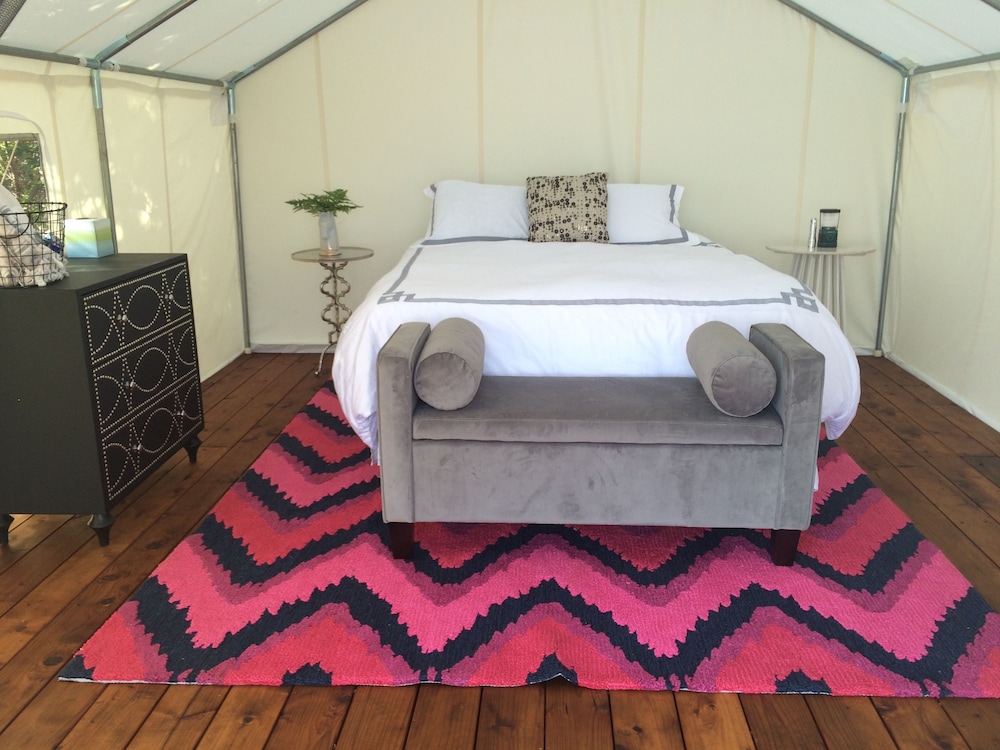 Superior Tent, 1 Bedroom, Ocean View photo 3