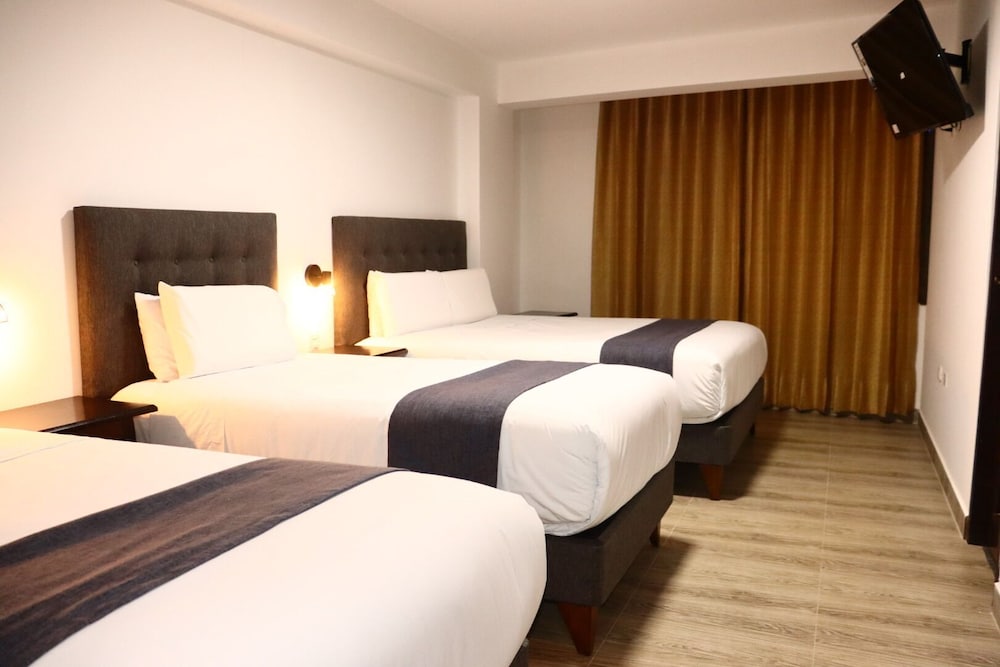 Classic Quadruple Room photo 3