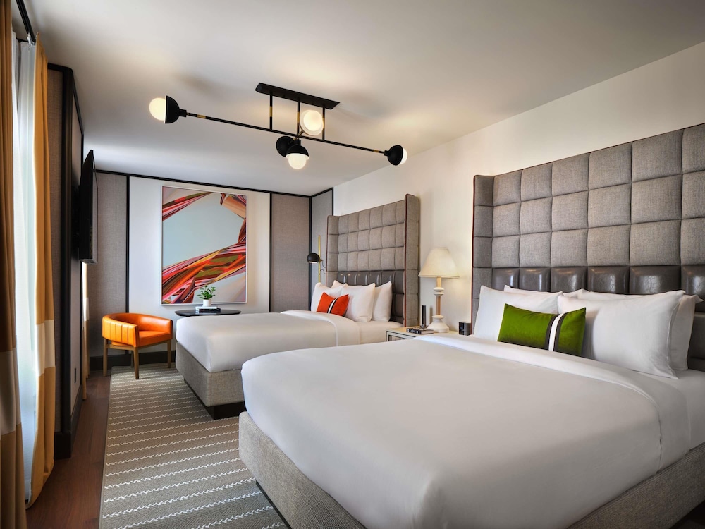 Deluxe Room, 1 Double Bed, Accessible - Photo 1